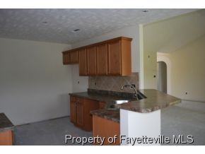 586 Allegiance St - Photo 3 of 14