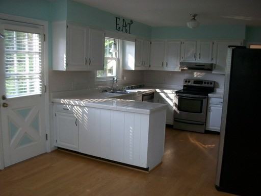 518 Upland Dr - Photo 2 of 28