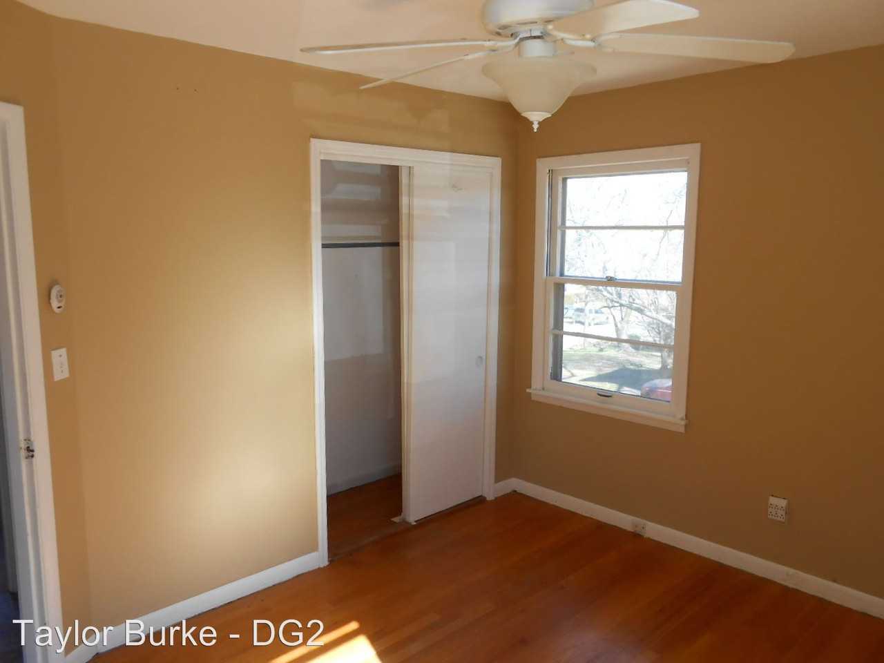 213 Lake Dr Cir NE - Photo 3 of 15