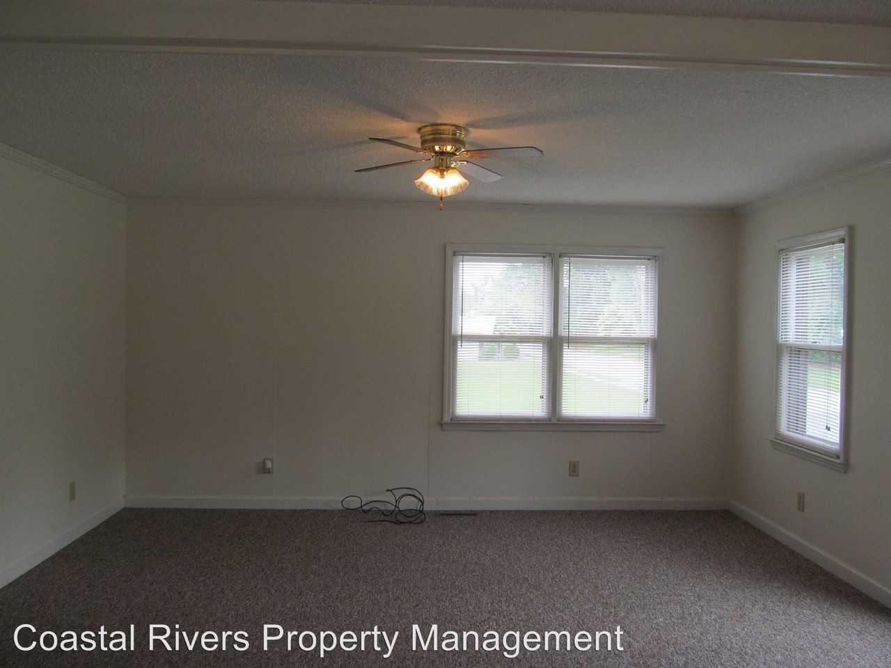 415 N Charlotte St - Photo 3 of 10