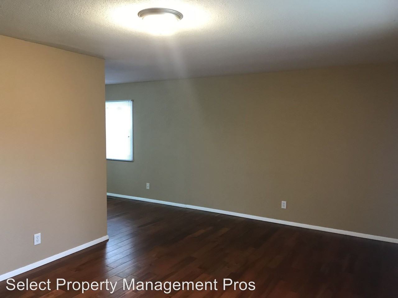 1222 Larch Ln - Photo 2 of 13