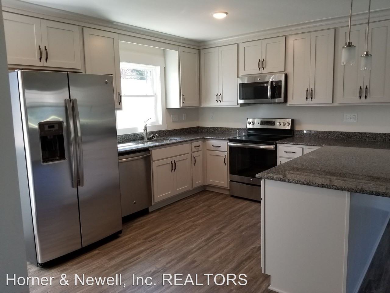 1903 Westover Hills Blvd - Photo 2 of 6