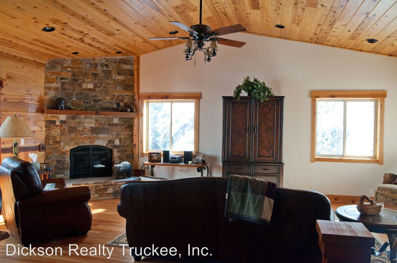 13736 Pathway Ave - Photo 2 of 8