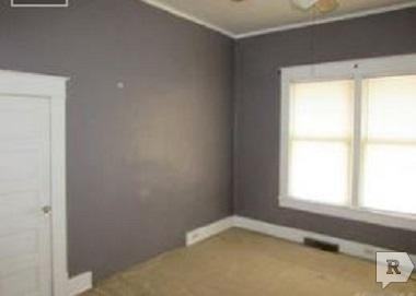 31 Oak St - Photo 2 of 5