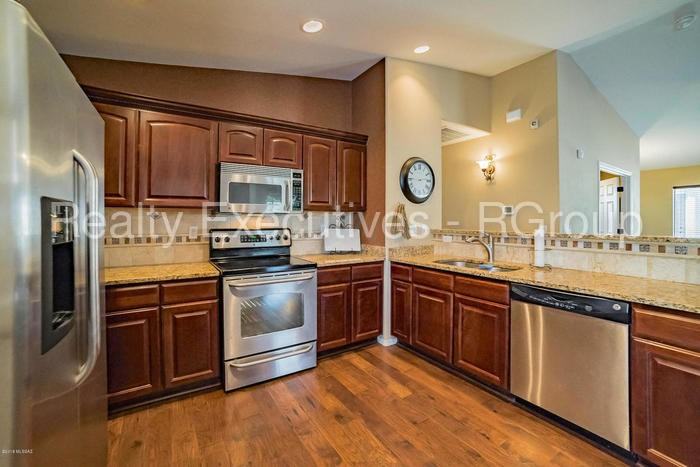 12416 N Floating Feather Ln - Photo 2 of 17