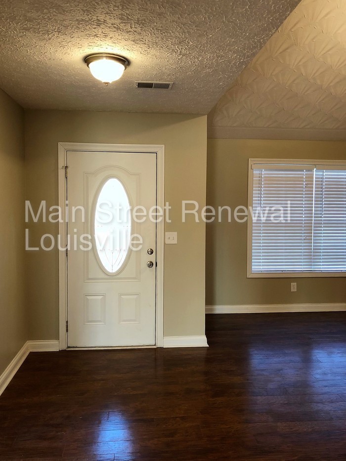 101 Topeka Ln - Photo 2 of 8