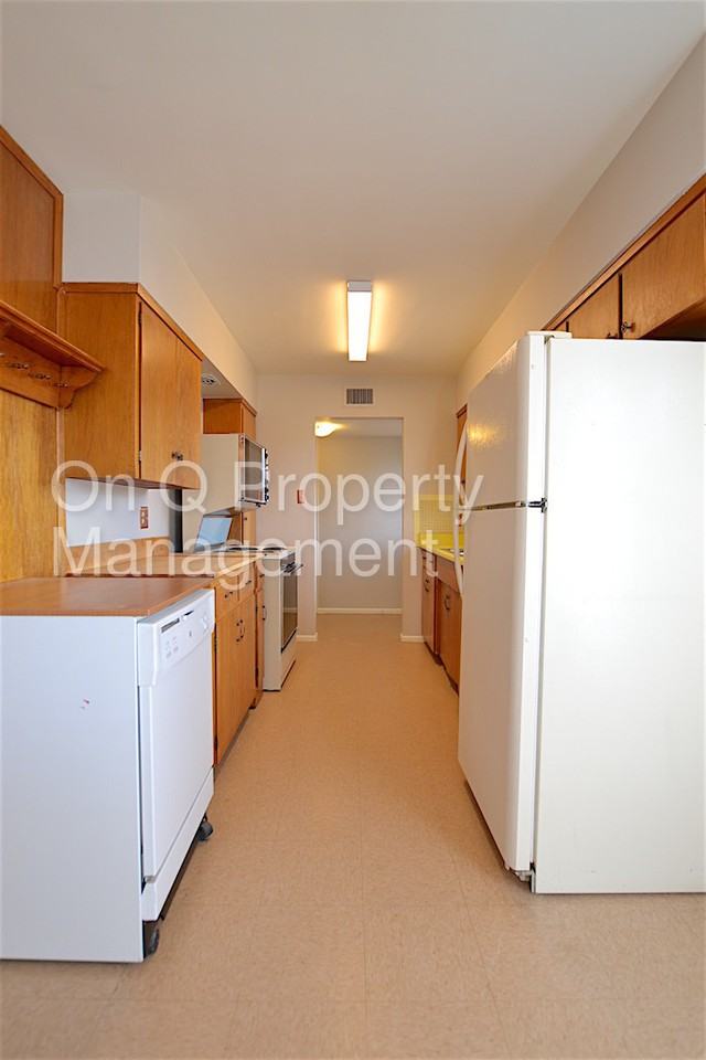 1730 W Northview Ave - Photo 2 of 20