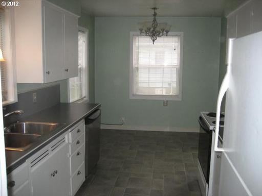 140 NW 12th St - Photo 3 of 17