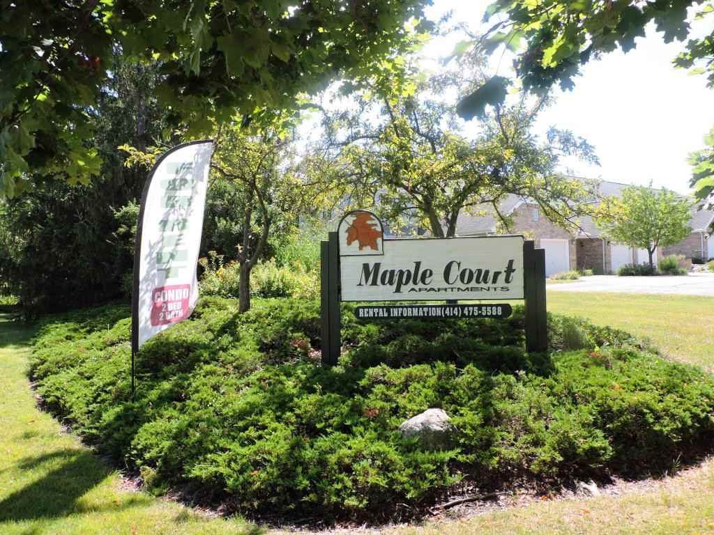 Maple Court Apartments 405431 Hartridge Dr, Hartland, WI 53029 Zumper