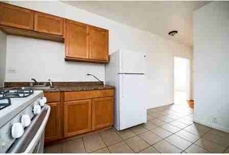 7930 S Ingleside Avenue - Pangea Apartments - Photo 3 of 5