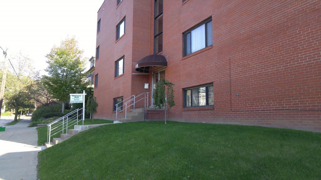 418 Whitney - Photo 2 of 7