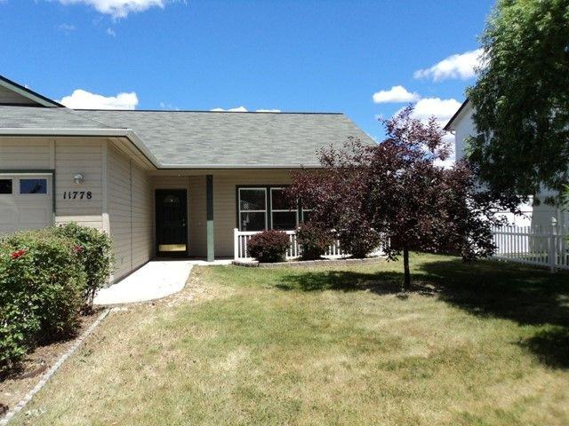 11778 W Irving St - Photo 2 of 15