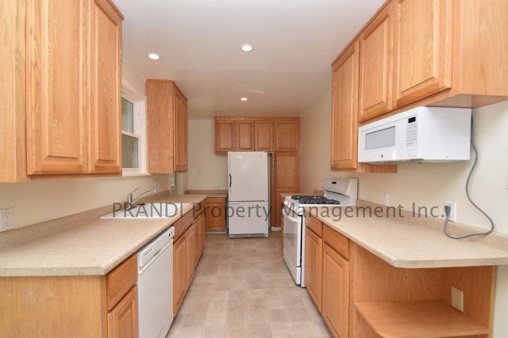 2127 Fifth Ave - Photo 2 of 14