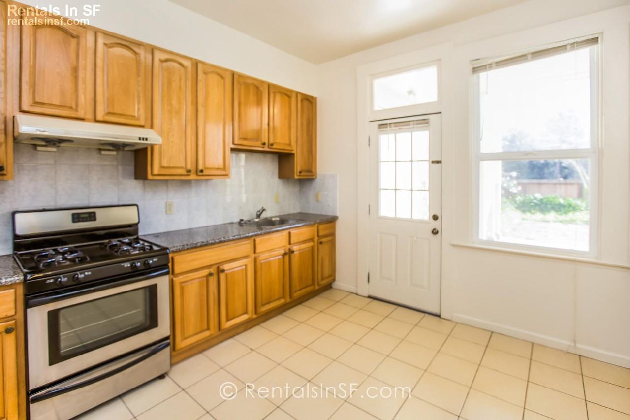 1529 Anza St - Photo 2 of 19