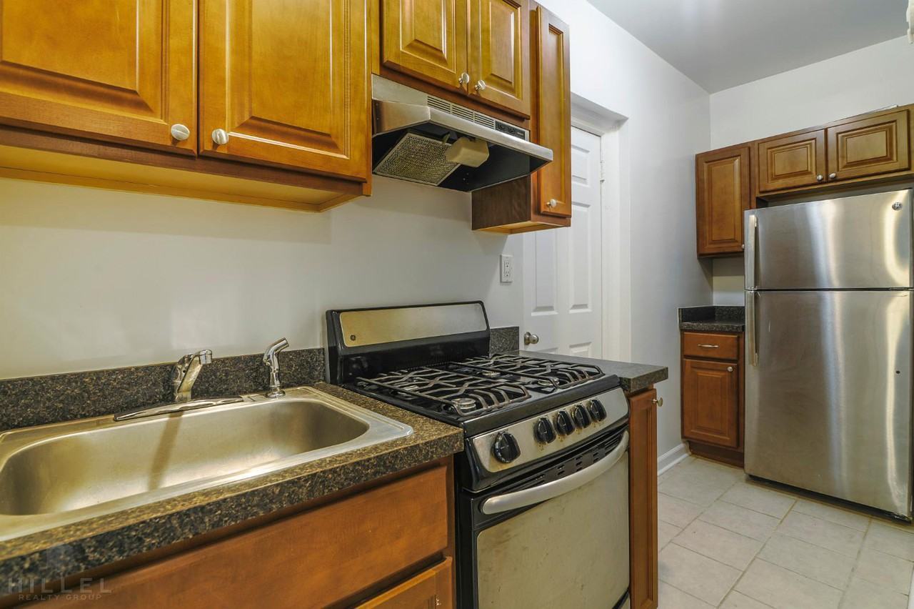 119-21 Metropolitan Ave #1K - Photo 2 of 6