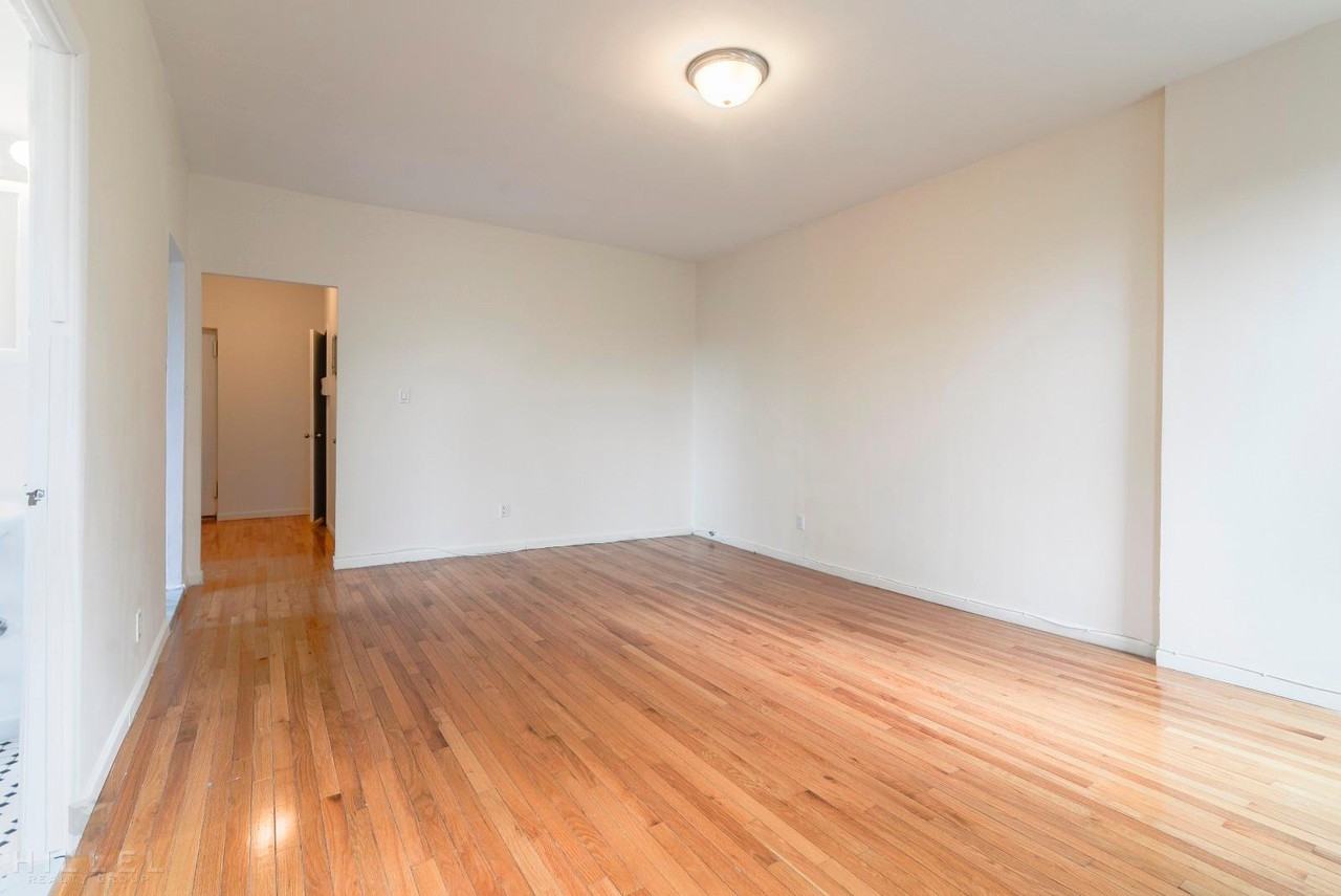 41-26 73rd St #D43AG