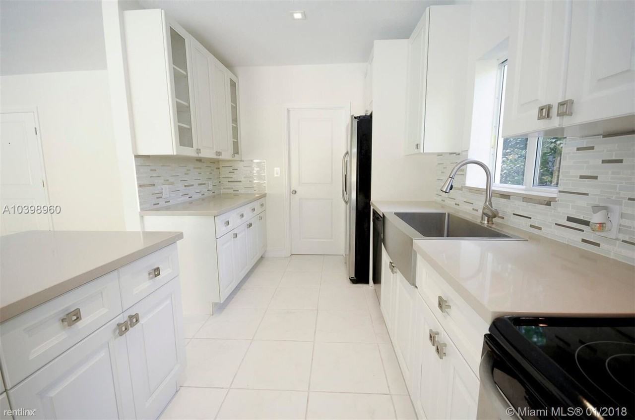 4730 Ingraham Terrace - Photo 3 of 19