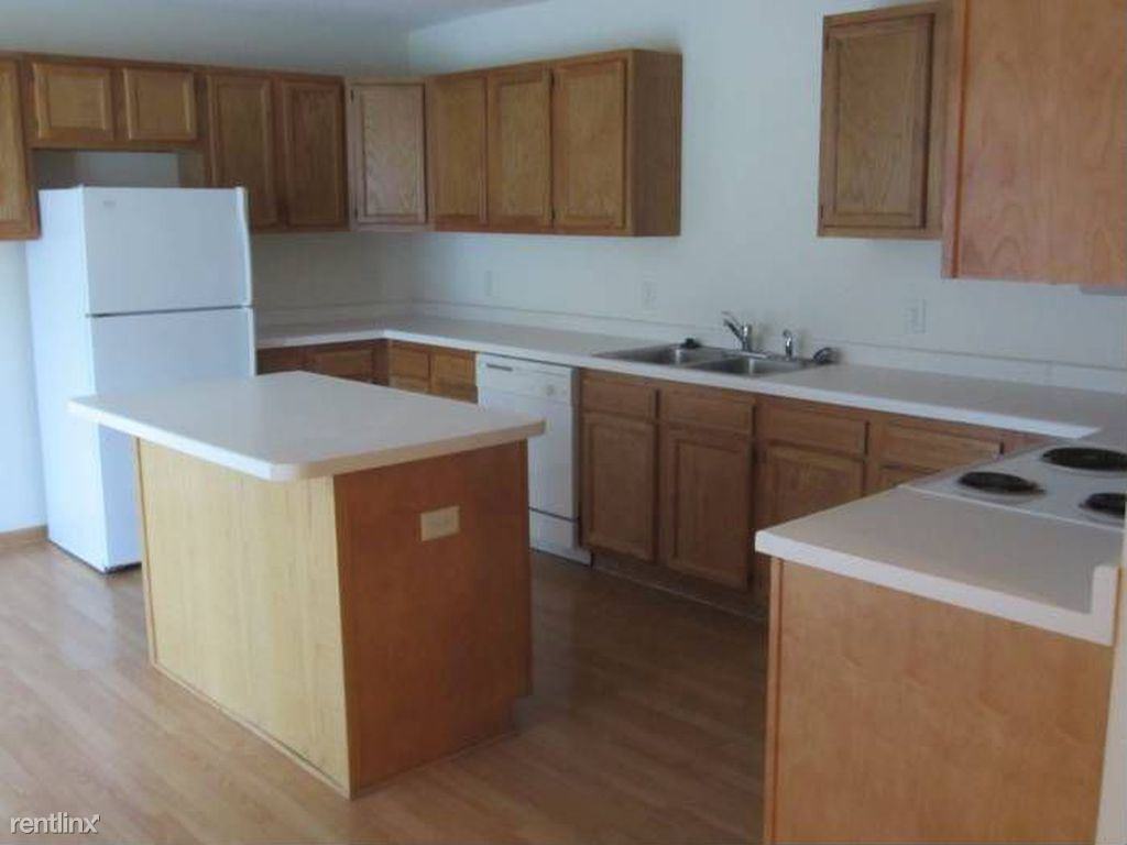 Silver Lake Town Homes - RPS Legacy - Photo 3 of 9