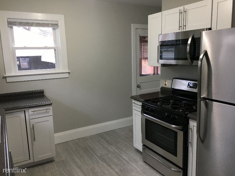 2232 Payson Ave - Photo 2 of 11