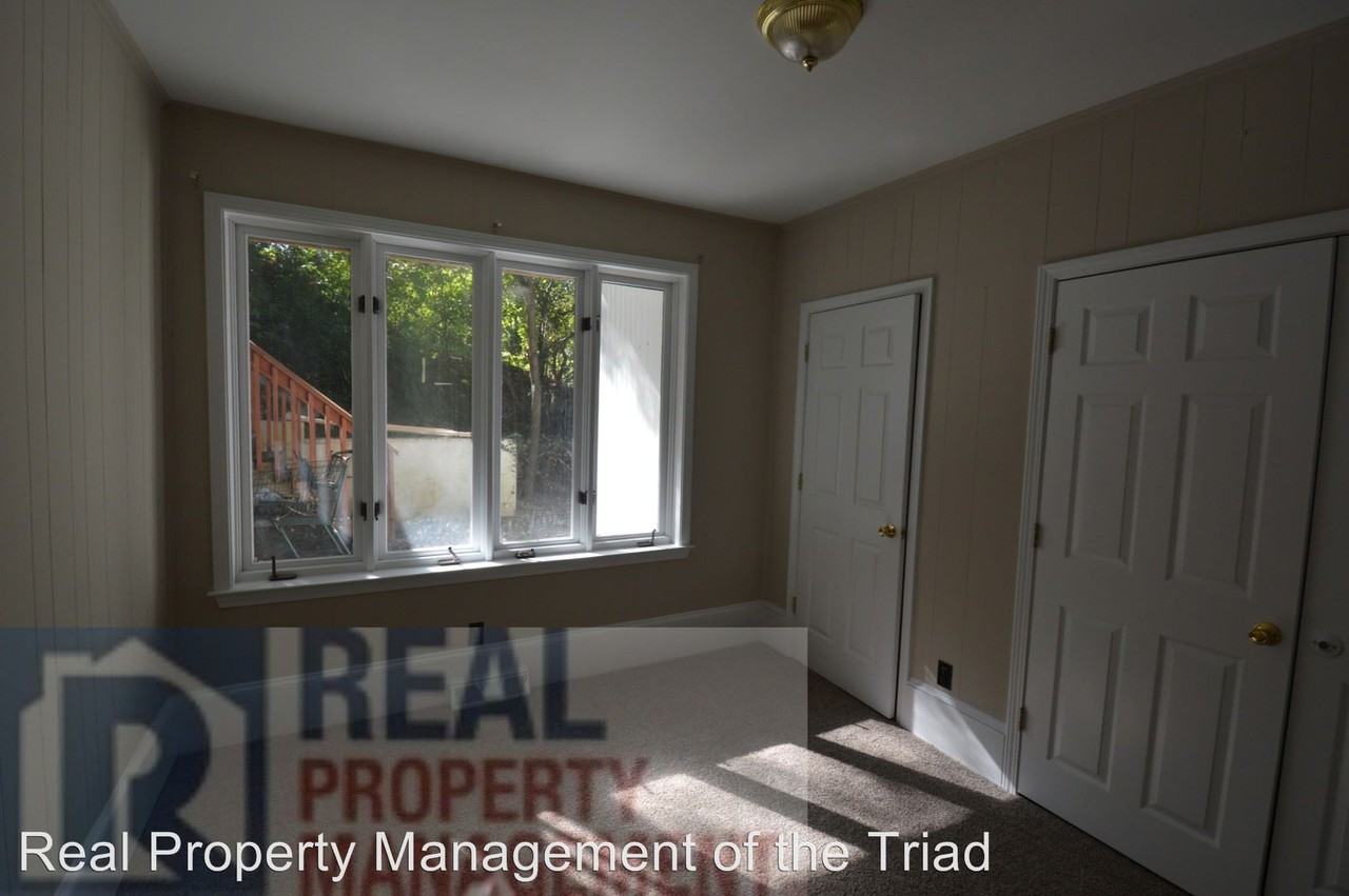 263 Bond St. - Photo 2 of 3