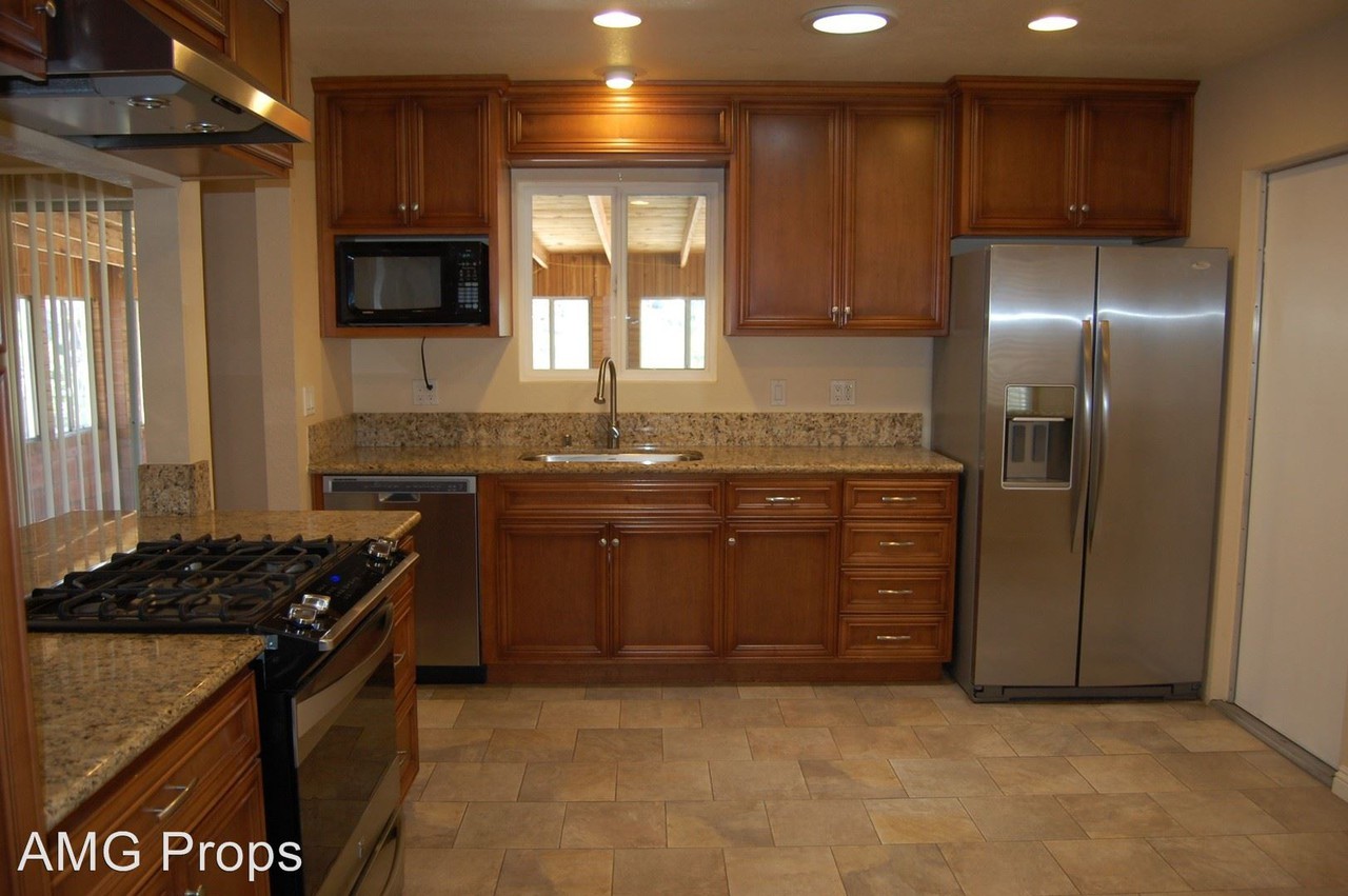 7643 Woodbine Way - Photo 3 of 22