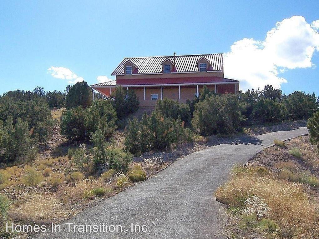 40 Camino De La Buena Vista - Photo 2 of 21