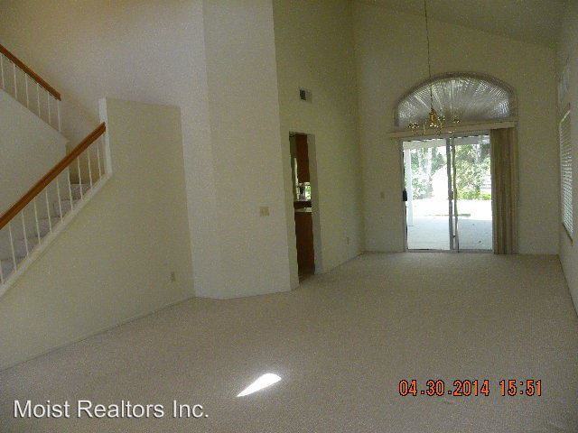 10951 Laurel Grove Cir - Photo 3 of 15