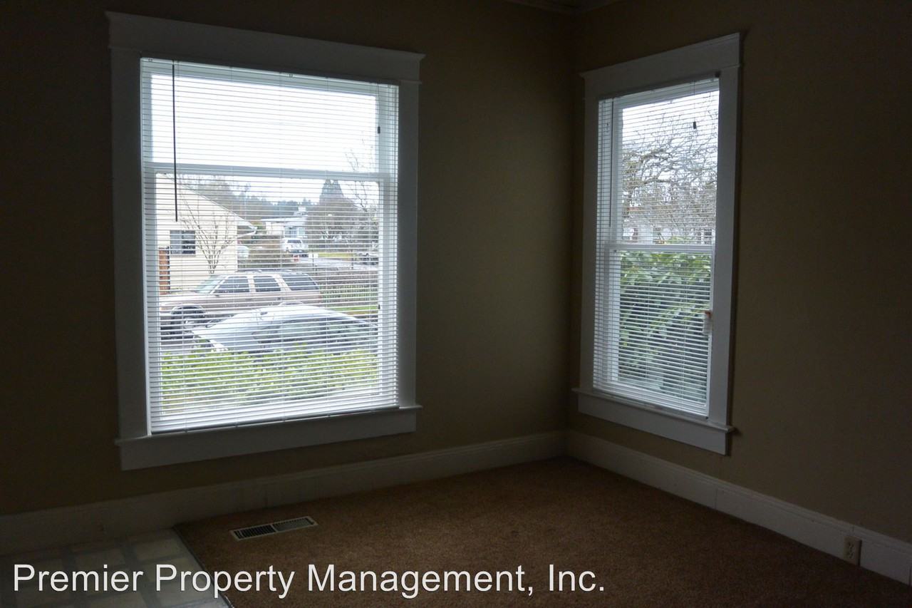 800 Winchell Ave - Photo 3 of 15