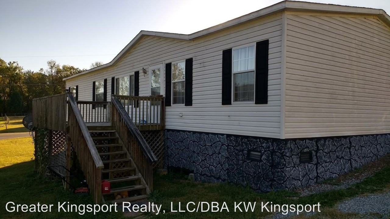 110 Patricia Ann Dr - Photo 2 of 3