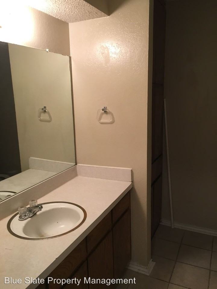 3332 Heritage Ln - Photo 3 of 18