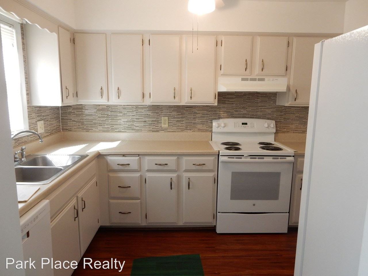 514 Camilla Ave SE - Photo 3 of 14