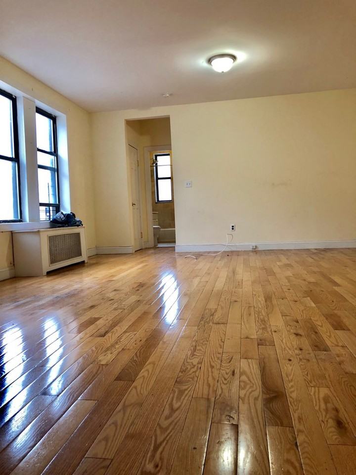 Sherman Ave & W 204th St #63