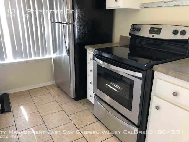 1341 Peppertree Cir - Photo 3 of 13