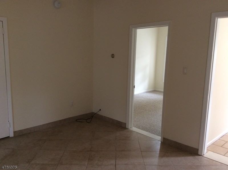 39 N 21st St - Photo 3 of 11