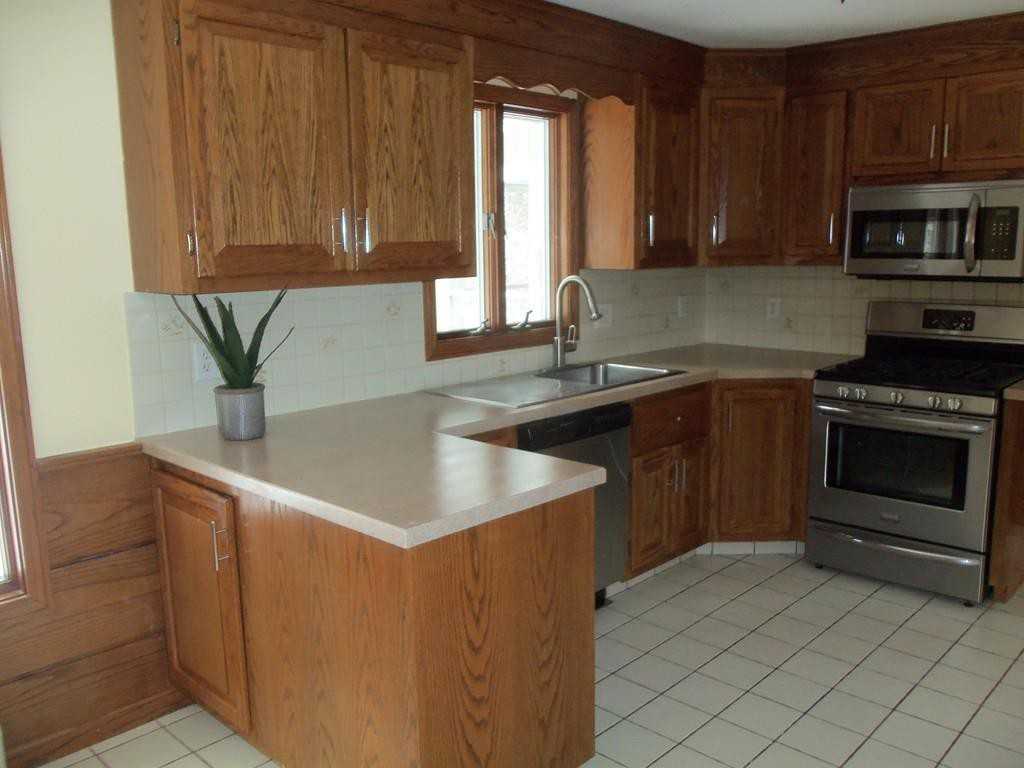 40 Middlesex Rd #40 - Photo 3 of 18