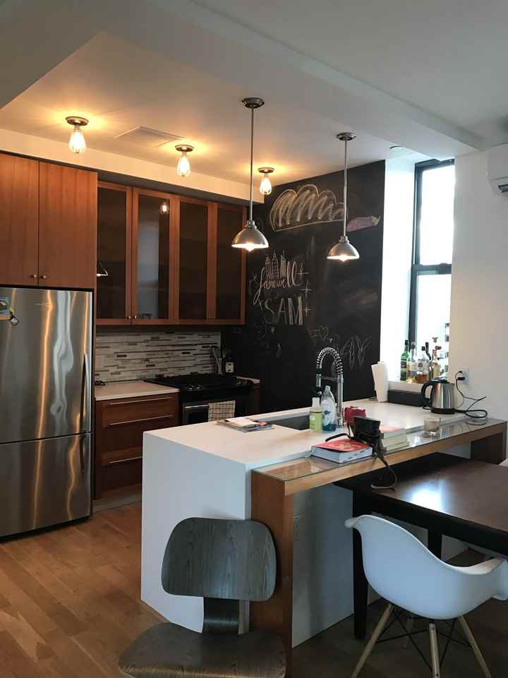 573 Metropolitan Ave #1E