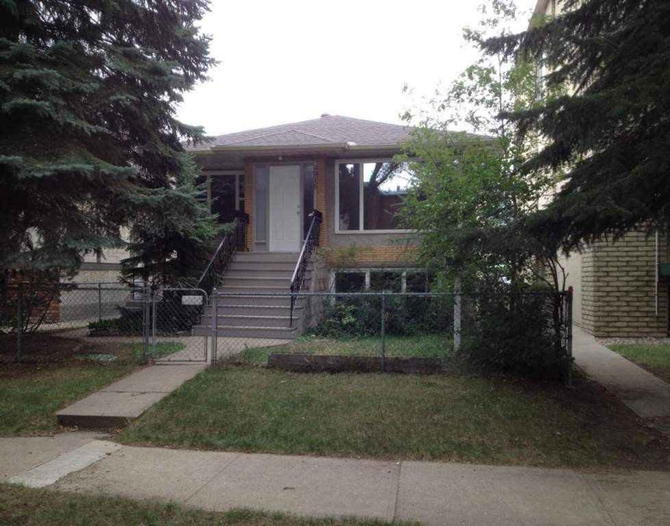 9916 85 Ave Nw, Edmonton, AB T6E 2J8, CAN 2 unit Rentals Zumper