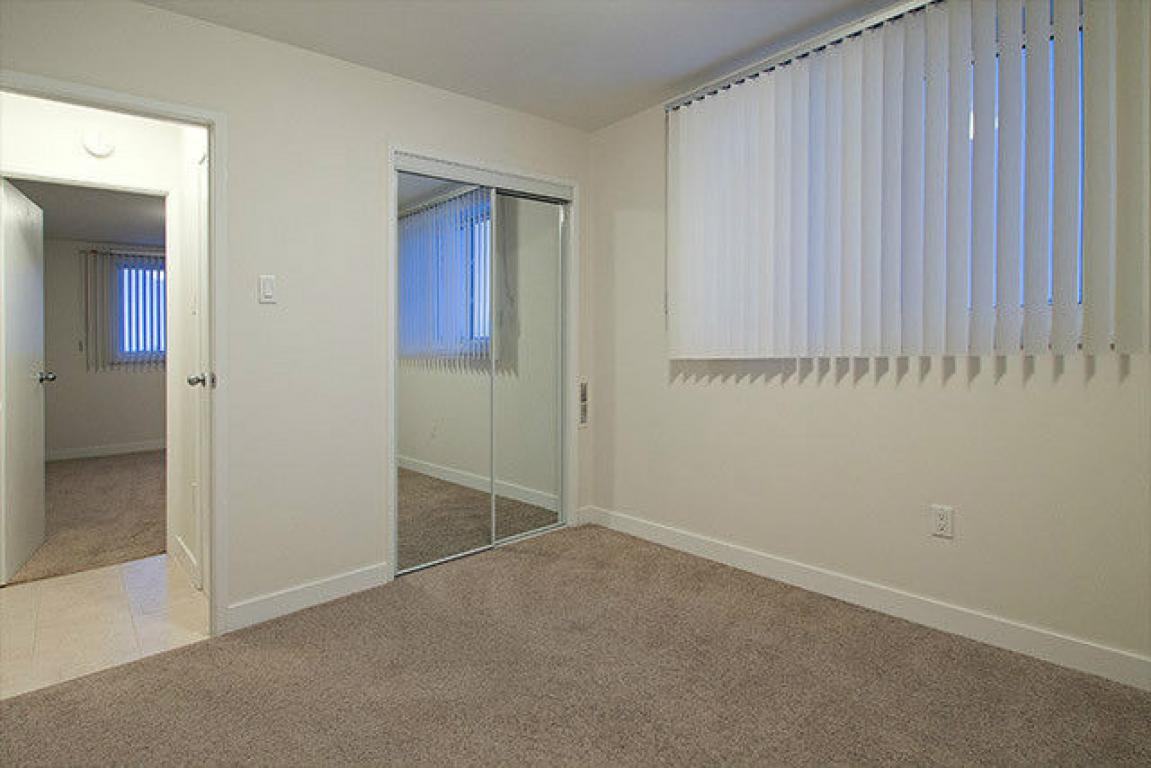 Clover Gardens - Photo 2 of 7