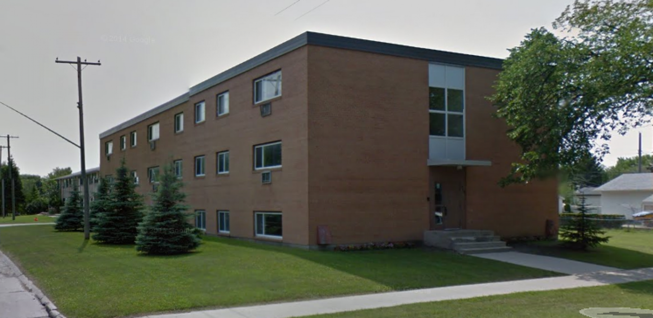 Templeton Apartments 318 Templeton Ave, Winnipeg, MB R2V 1S4 Zumper