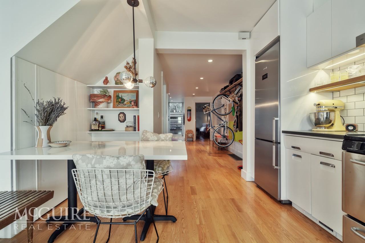 133 Ellert St - Photo 2 of 19