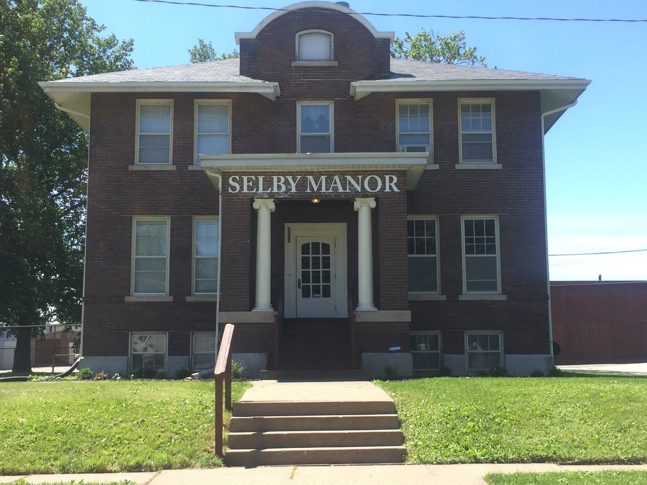 1535 West Pleasant Street 1535 West Pleasant Street