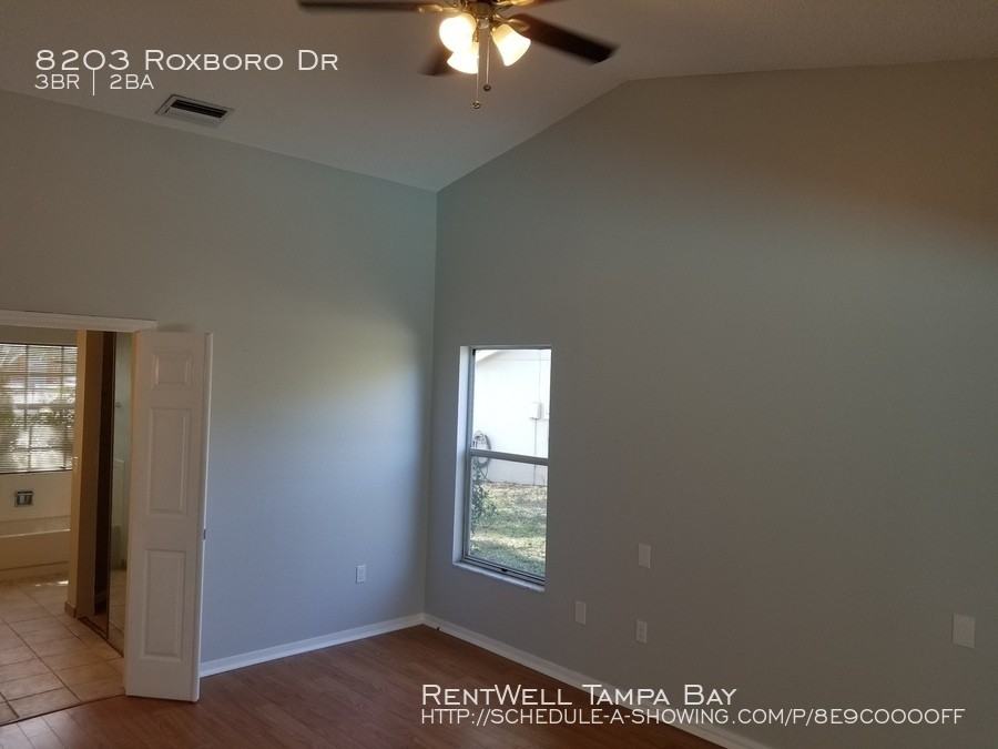 8203 Roxboro Dr - Photo 3 of 26
