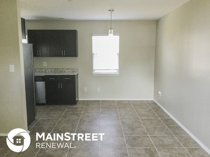 504 Copel St - Photo 3 of 13