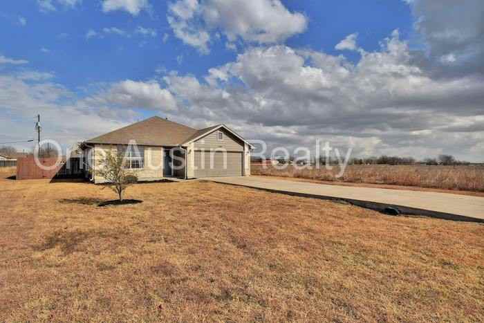 408 Jackson St - Photo 2 of 24