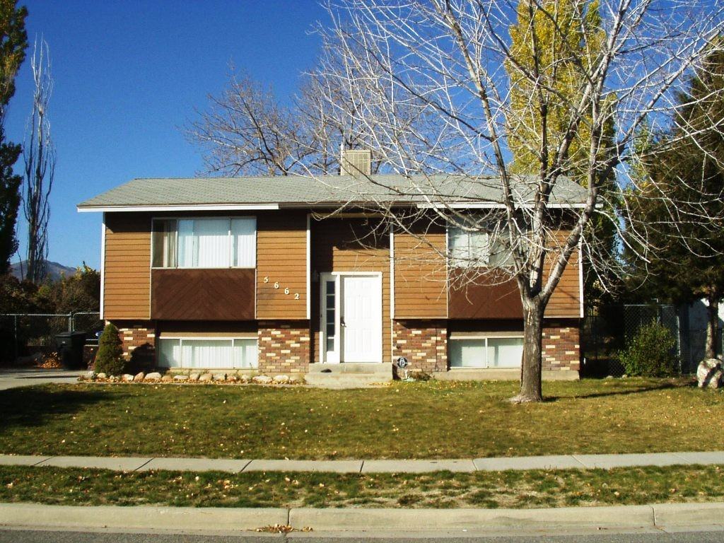 5662 China Clay Dr - Photo 2 of 2