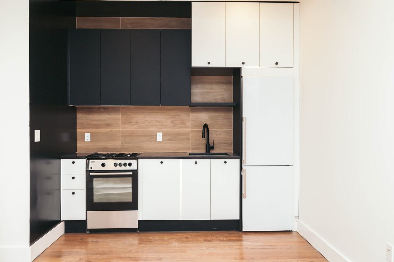 406 Cornelia Street #37KB