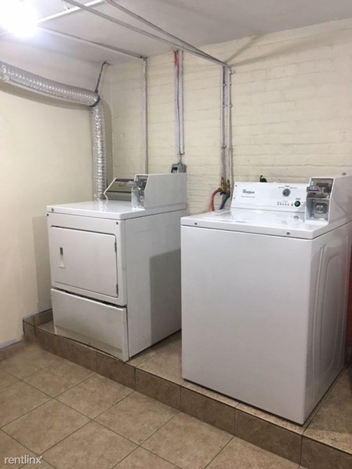 913 Garden St - Photo 3 of 4