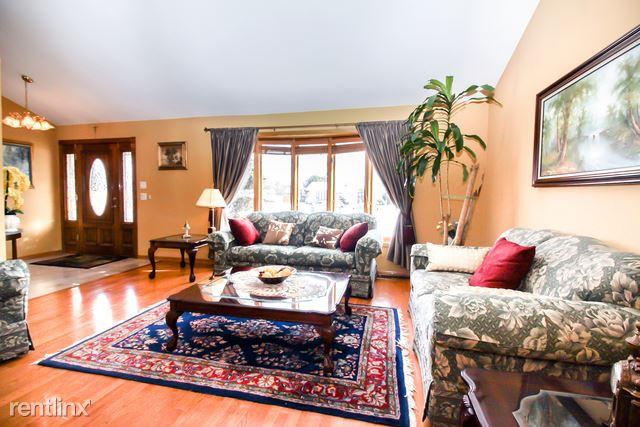 9012 S 78th Ave - Photo 2 of 25