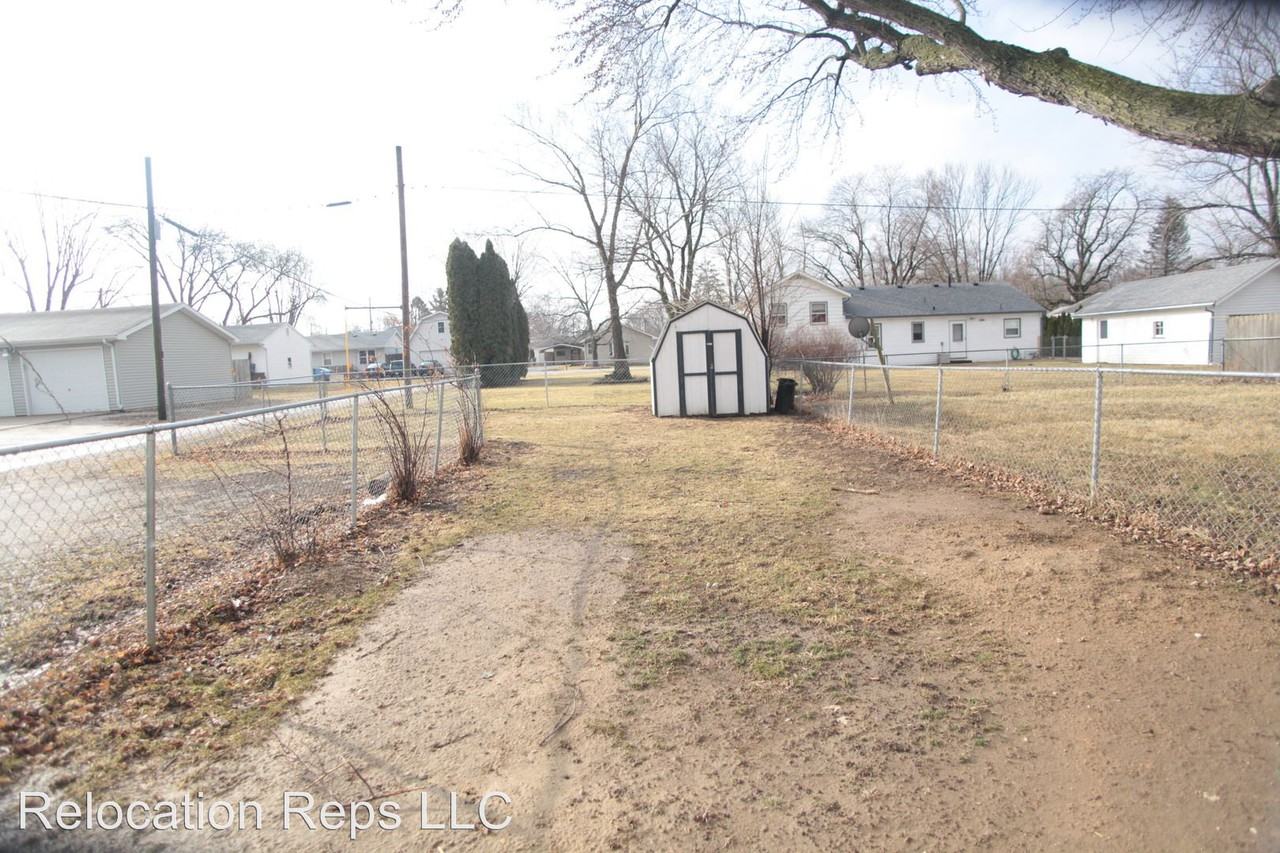 1842 28th Ave - Photo 3 of 16