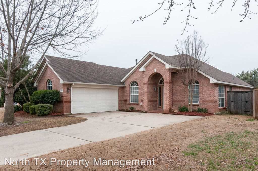 7737 Lexus Dr - Photo 2 of 26